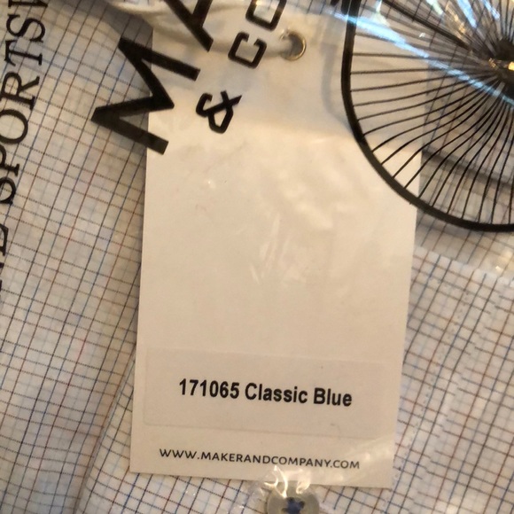 NWT Maker & Company Button Down Shirt - Picture 5 of 6